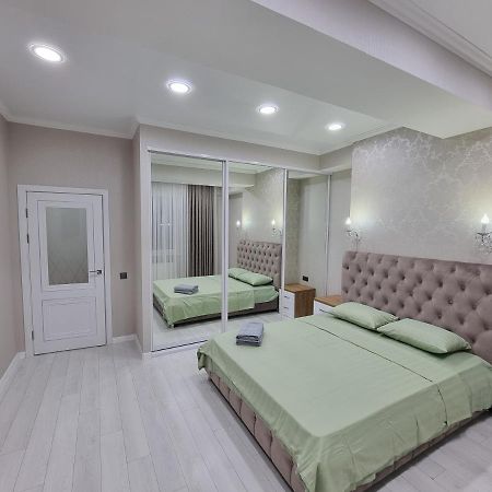 Luxury Best Grand New Apartaments Ultra Central Chisinau Exterior foto